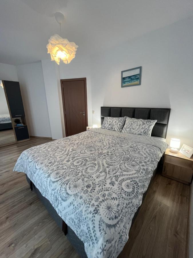 Azzurro Premium Apartment On Bulevard Bogoridi Burgas Luaran gambar