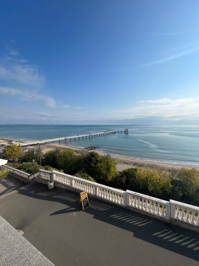 Azzurro Premium Apartment On Bulevard Bogoridi Burgas Luaran gambar