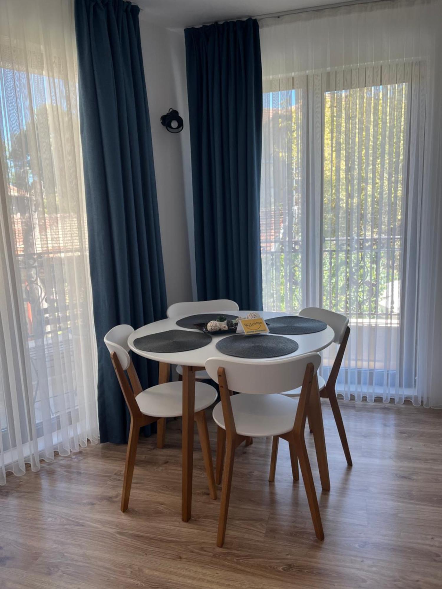 Azzurro Premium Apartment On Bulevard Bogoridi Burgas Luaran gambar