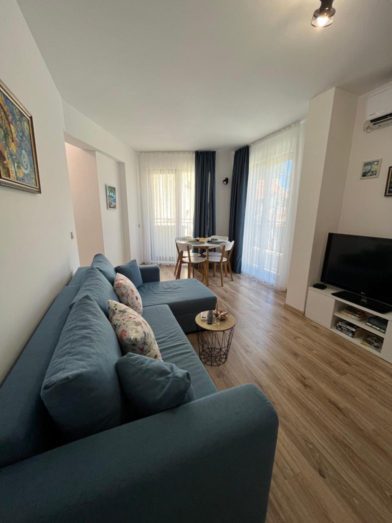 Azzurro Premium Apartment On Bulevard Bogoridi Burgas Luaran gambar